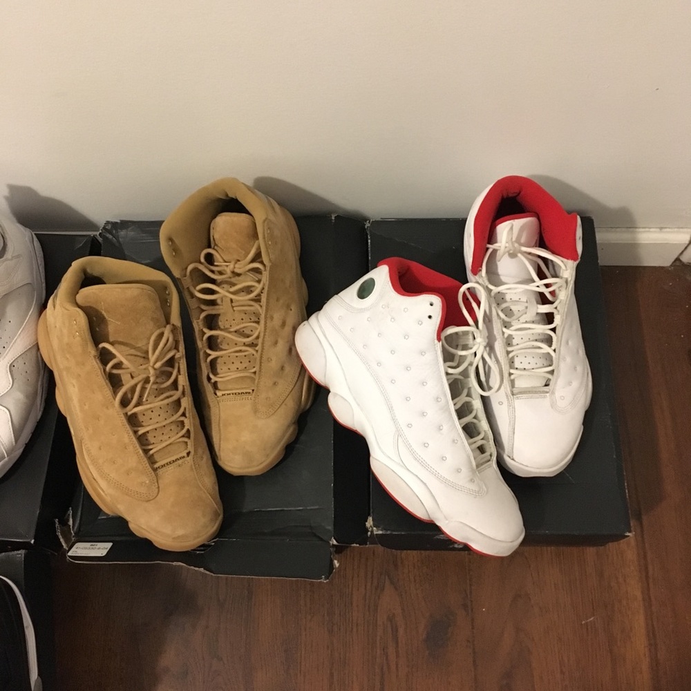 Js all sz 10-10.5 ds or near ds hmu with offers